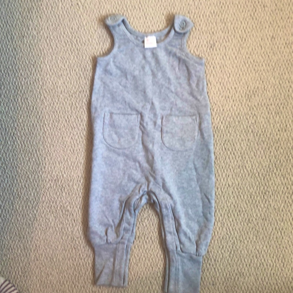 Hanna Andersson comfy gray overalls. NWOT